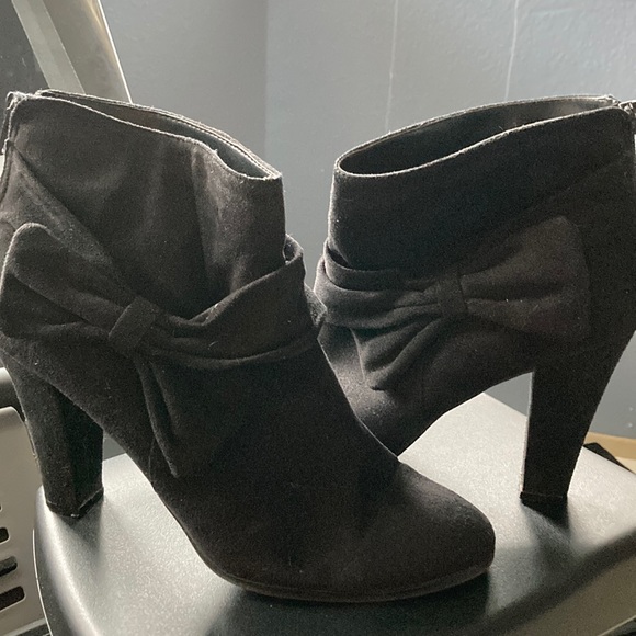 Impo Shoes - Impo black healed booties. Size 8.5
